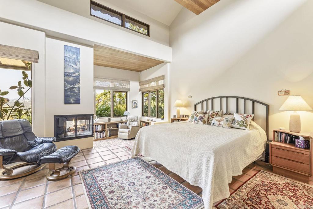 30663 Via Maria Elena