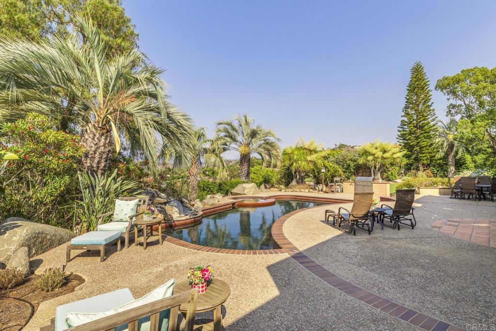 30663 Via Maria Elena