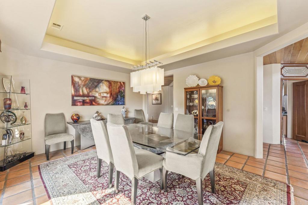 30663 Via Maria Elena