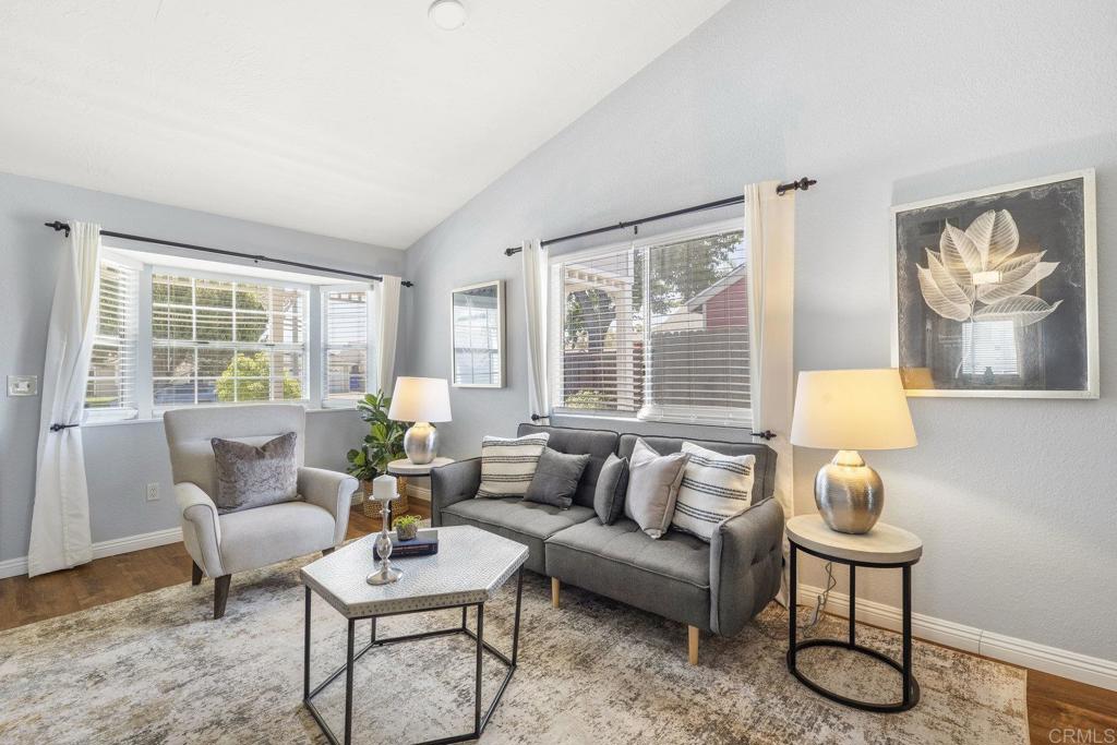 724 Hollowglen Road