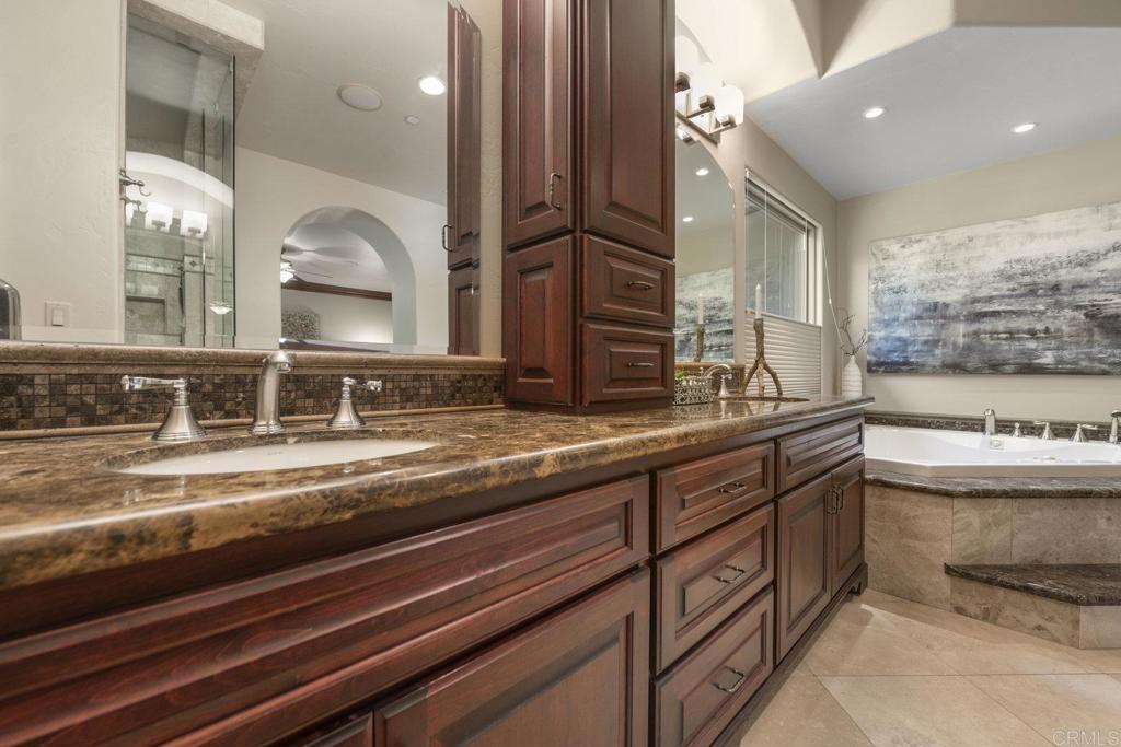 114 Rancho Camino