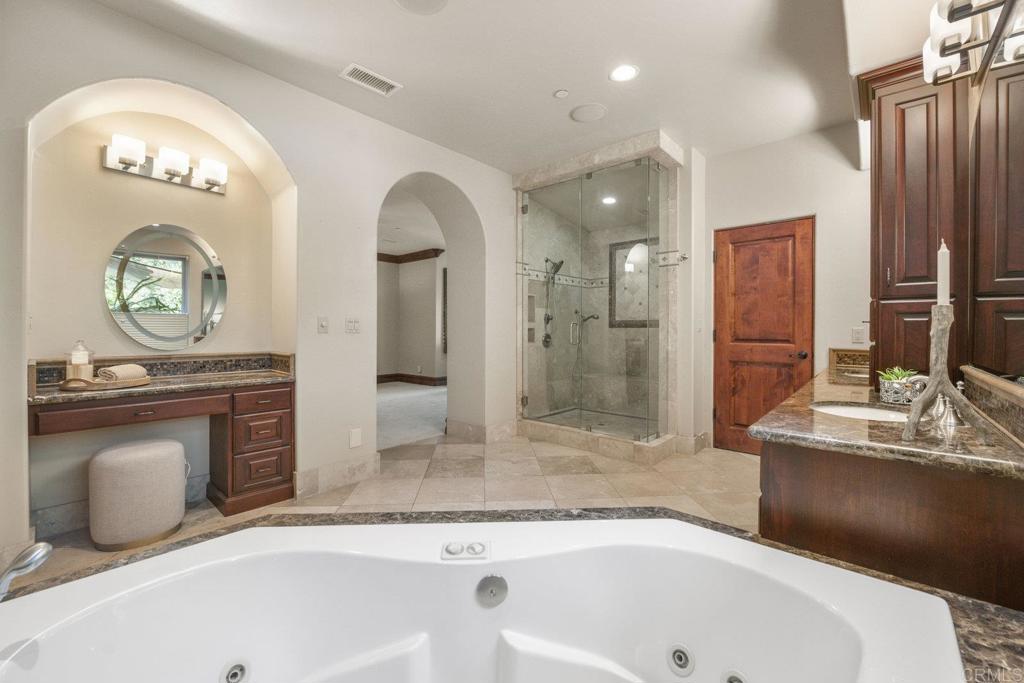 114 Rancho Camino