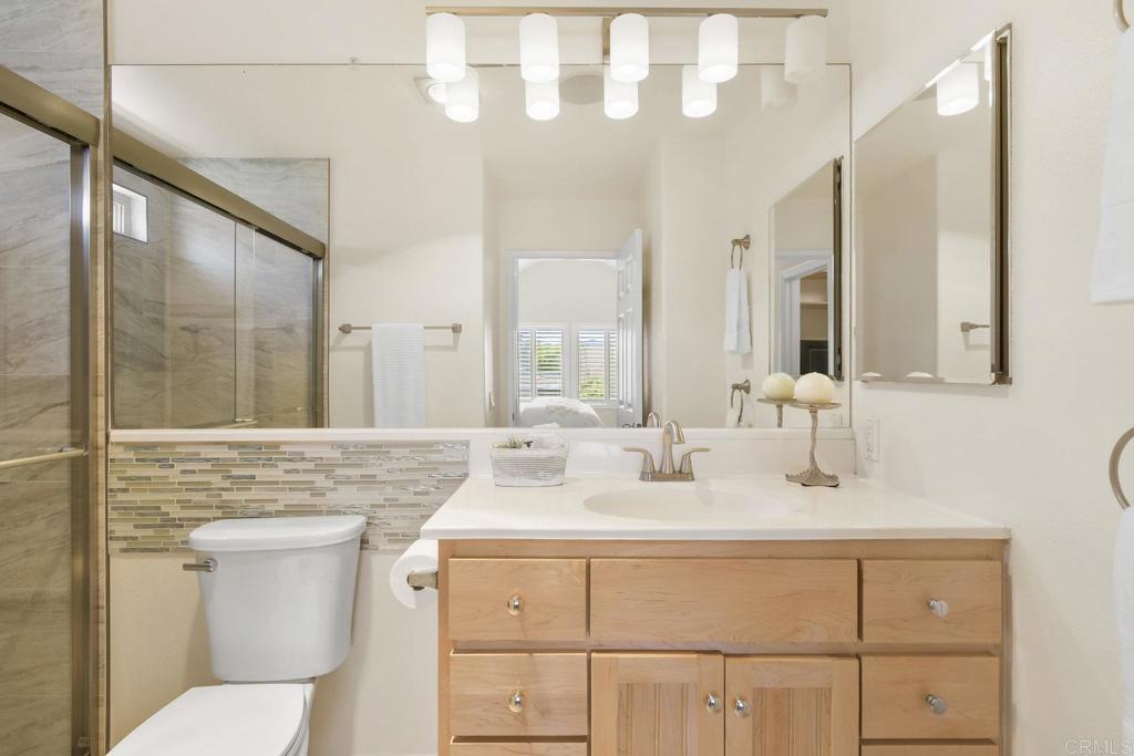 1380 E Washington Avenue 5W