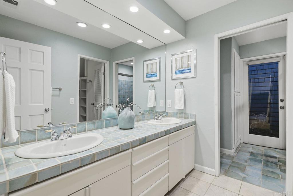 625 Lomas de Oro Court