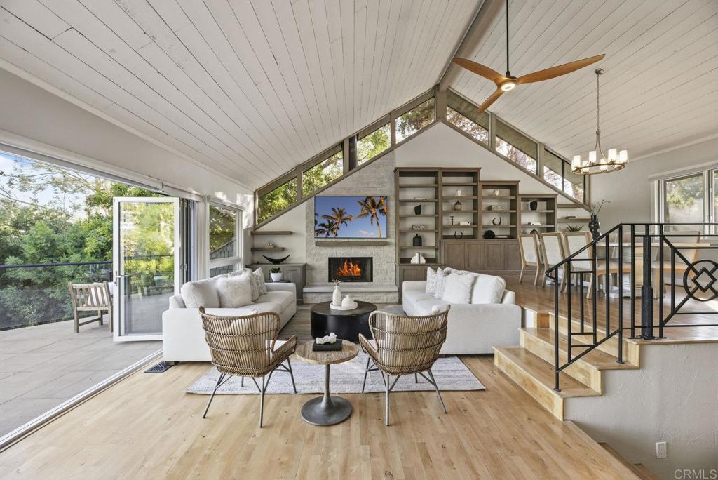 625 Lomas de Oro Court