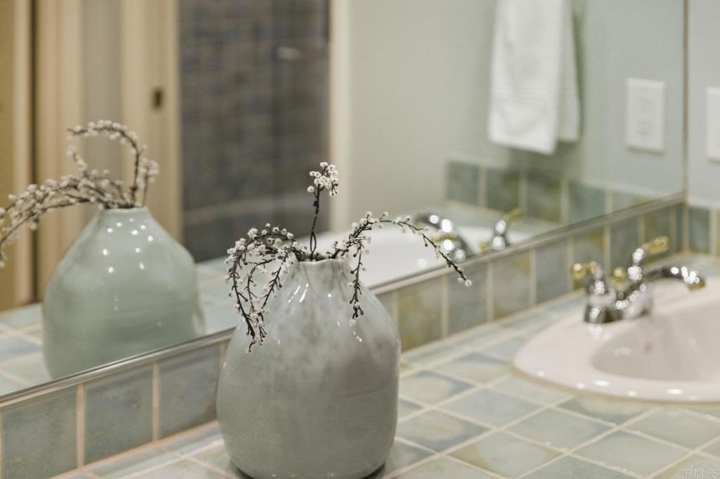 625 Lomas de Oro Court