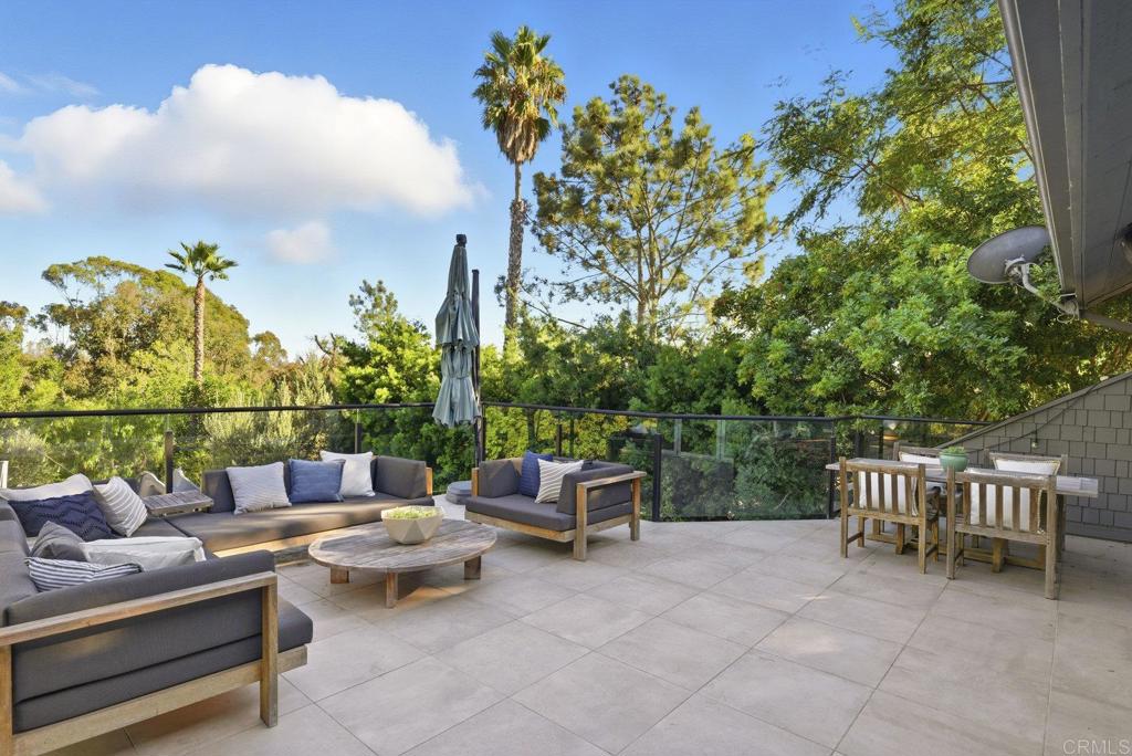 625 Lomas de Oro Court