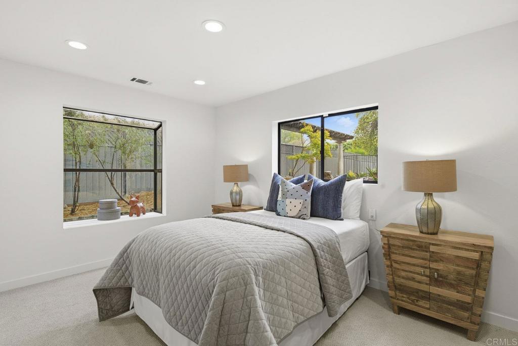 625 Lomas de Oro Court