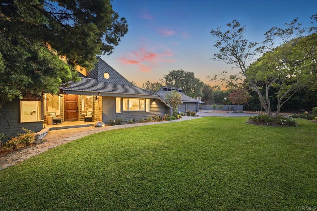 625 Lomas de Oro Court