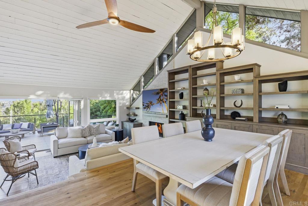 625 Lomas de Oro Court