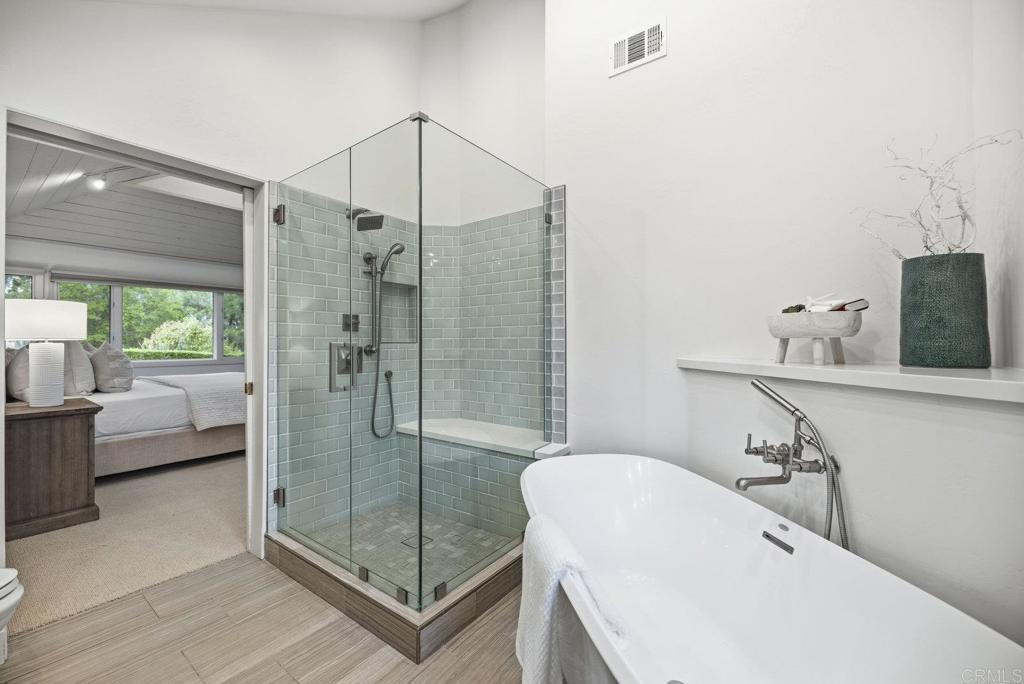 625 Lomas de Oro Court