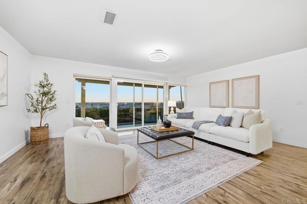 3902 Vista Campana N 12