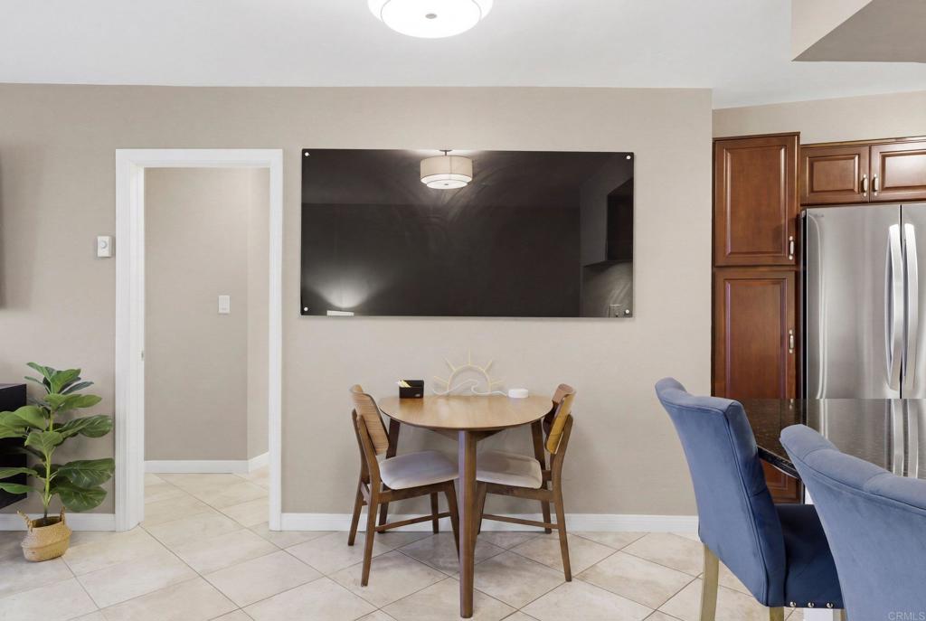 4909 Orchard Avenue 204