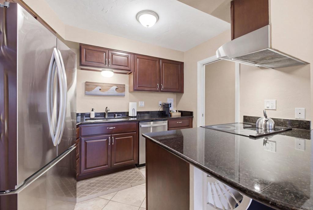 4909 Orchard Avenue 204