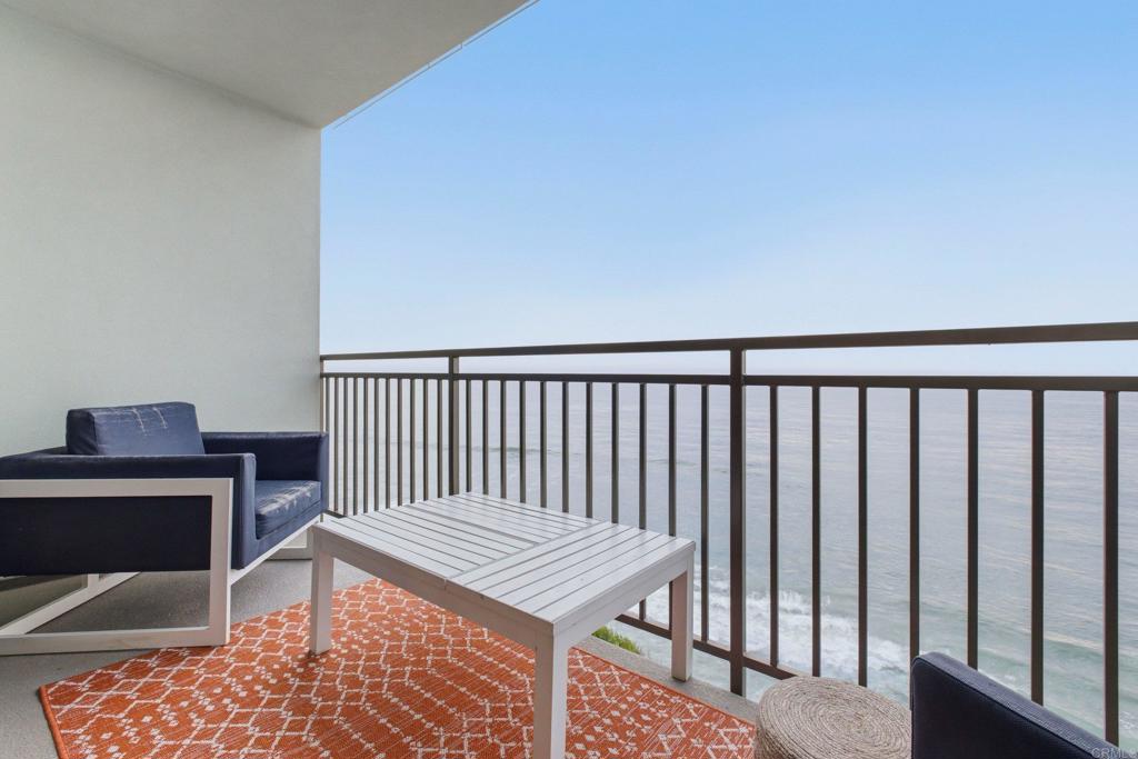 4909 Orchard Avenue 204