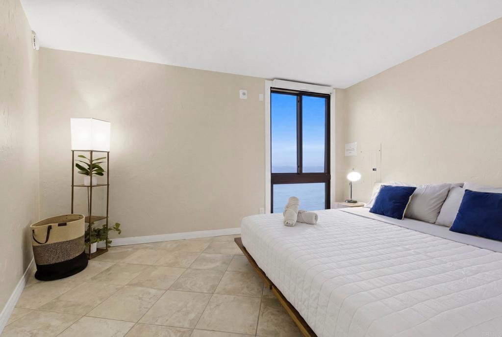 4909 Orchard Avenue 204