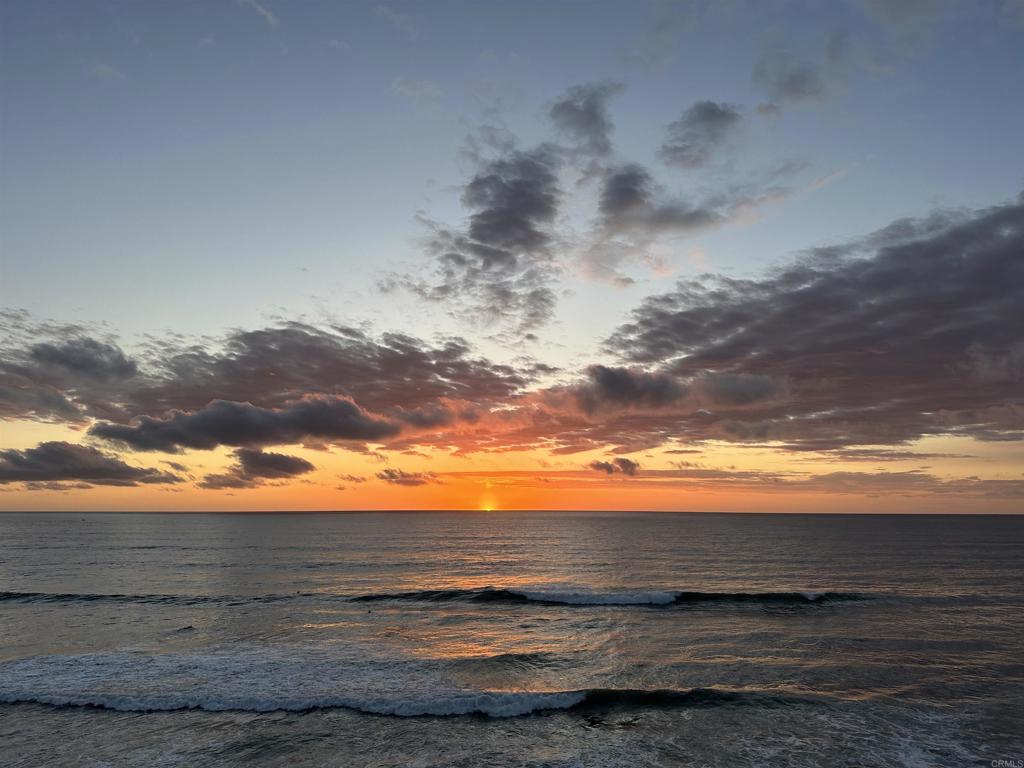 4909 Orchard Avenue 204