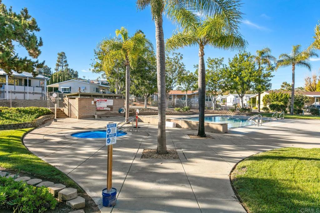 525 W El Norte Parkway 301