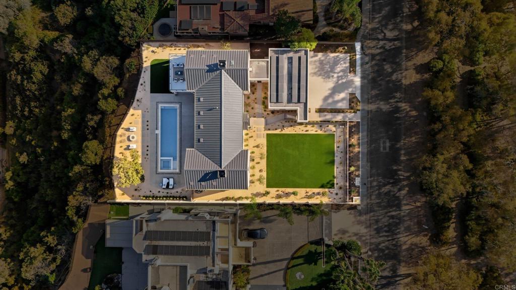 8341 La Jolla Scenic Drive N