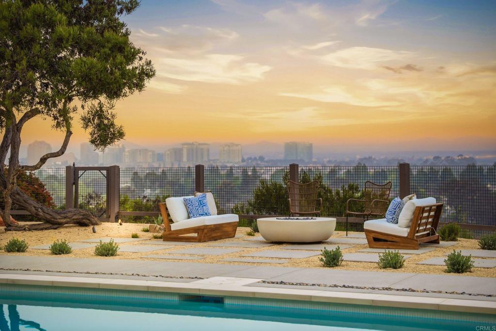 8341 La Jolla Scenic Drive N