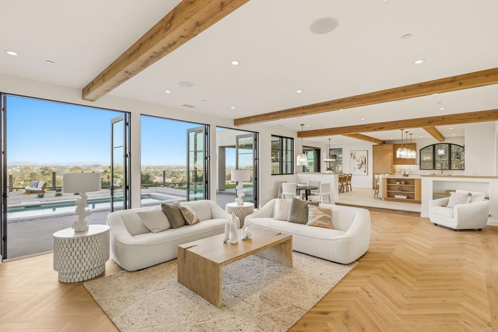 8341 La Jolla Scenic Drive N