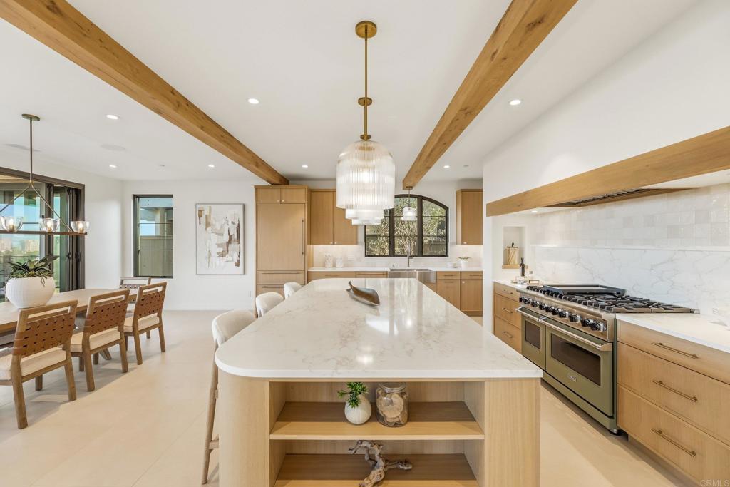 8341 La Jolla Scenic Drive N