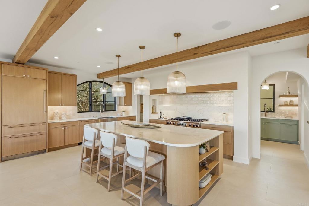 8341 La Jolla Scenic Drive N