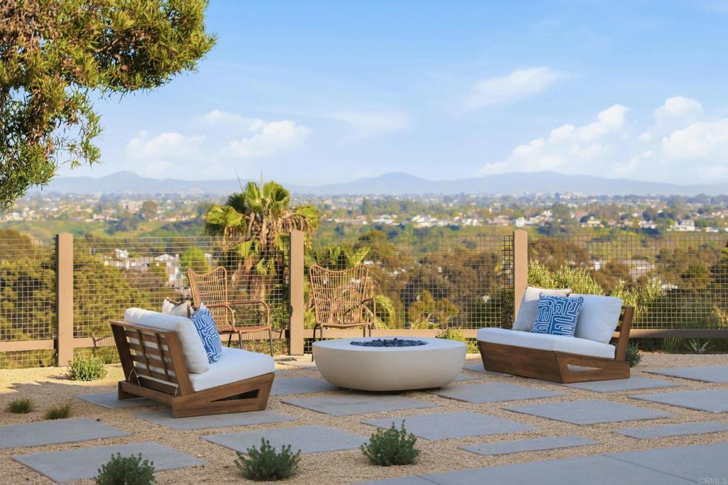 8341 La Jolla Scenic Drive N