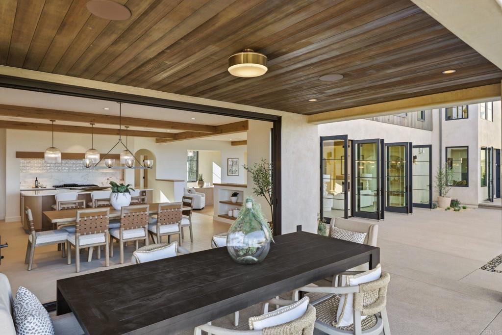 8341 La Jolla Scenic Drive N