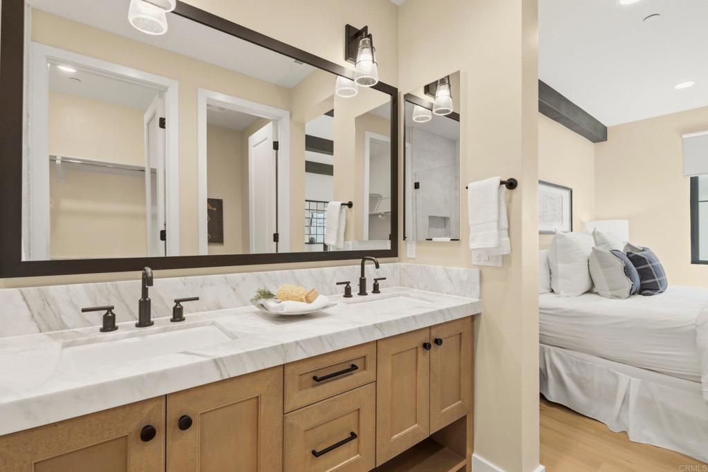 1601 San Remo Place 101
