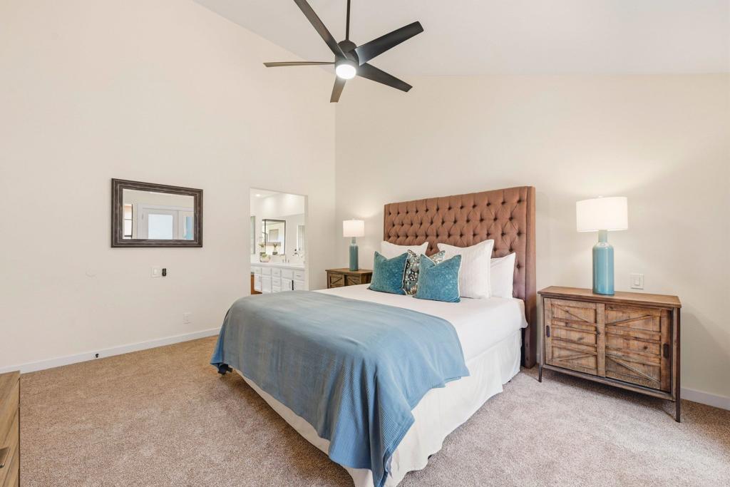 2090 Avenida de Aquacate
