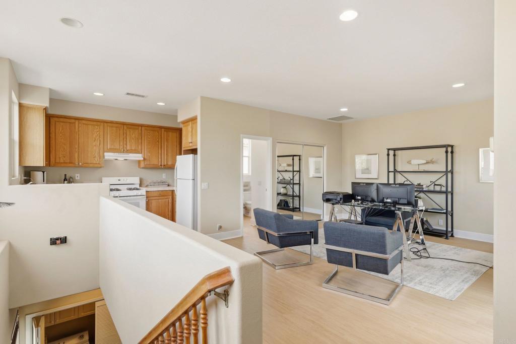 6223 Paseo Colina