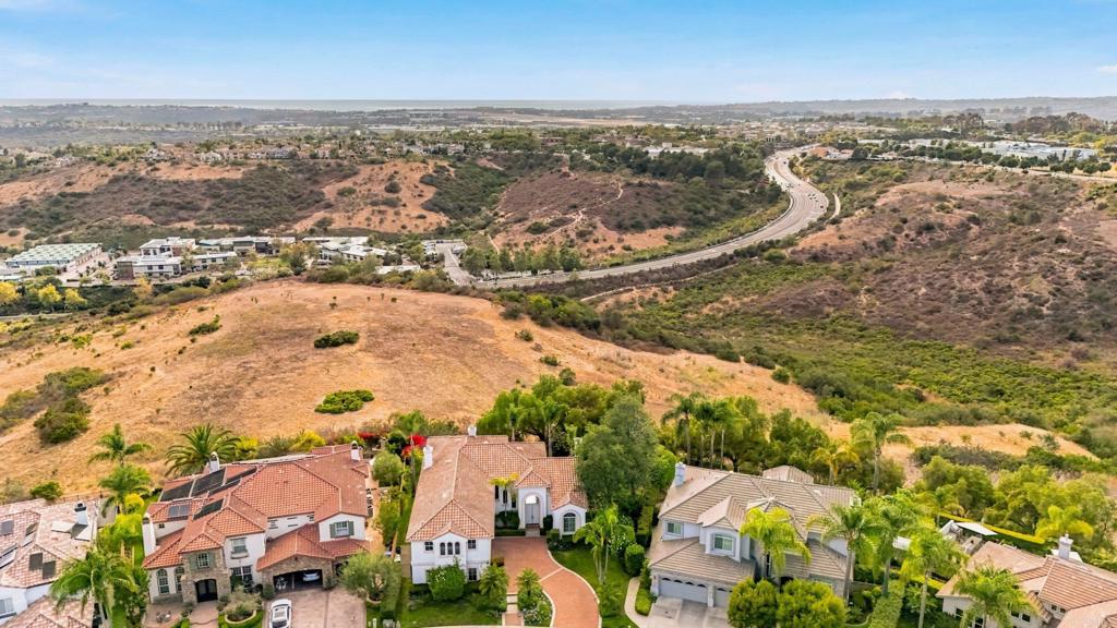 6223 Paseo Colina