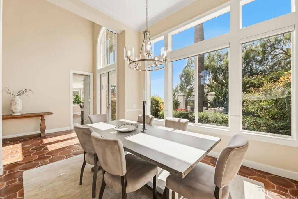 6223 Paseo Colina