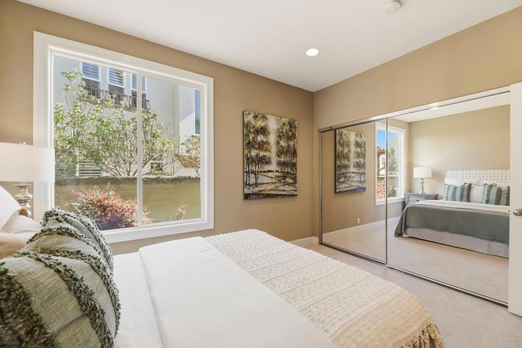 6223 Paseo Colina