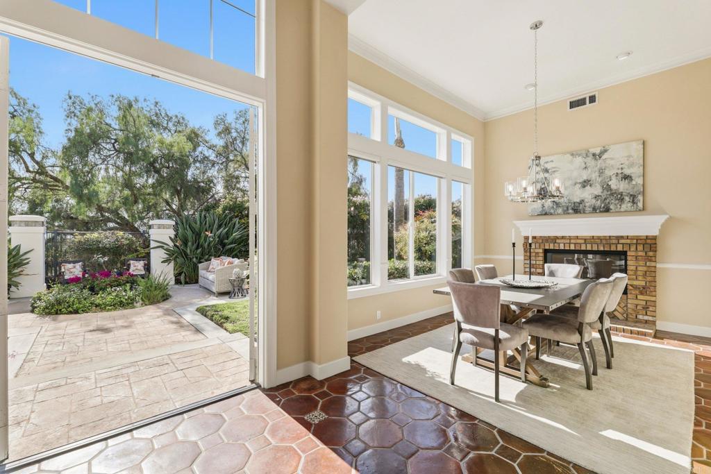 6223 Paseo Colina