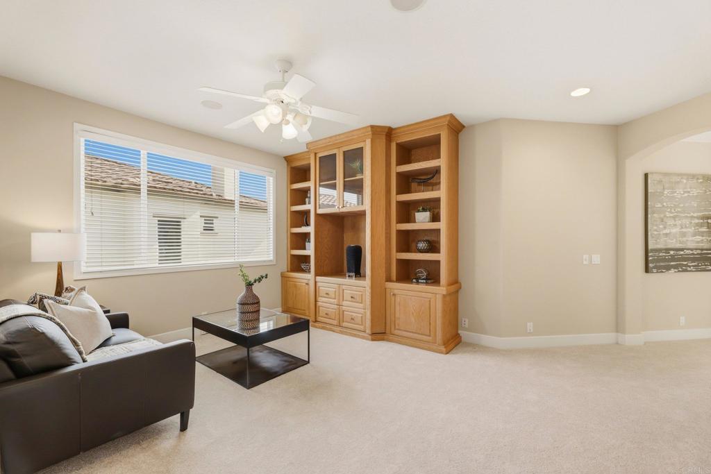 6223 Paseo Colina