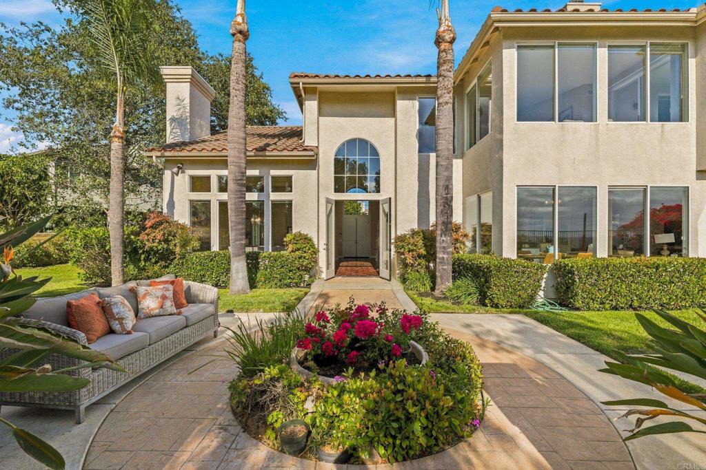 6223 Paseo Colina