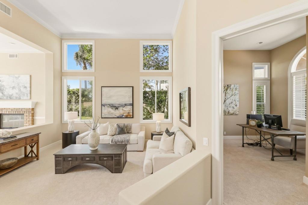 6223 Paseo Colina