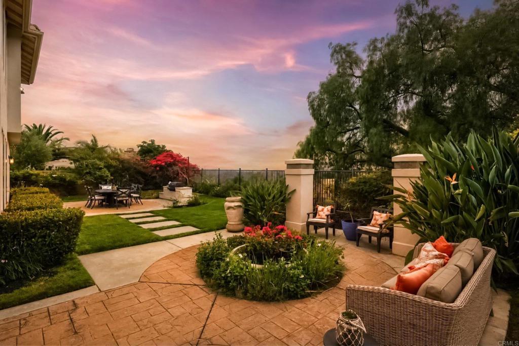 6223 Paseo Colina