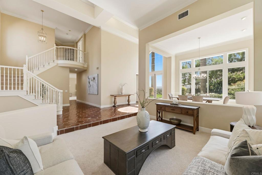 6223 Paseo Colina