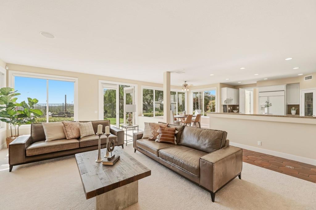 6223 Paseo Colina