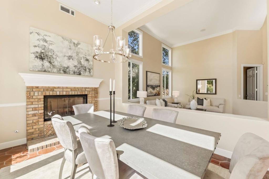 6223 Paseo Colina