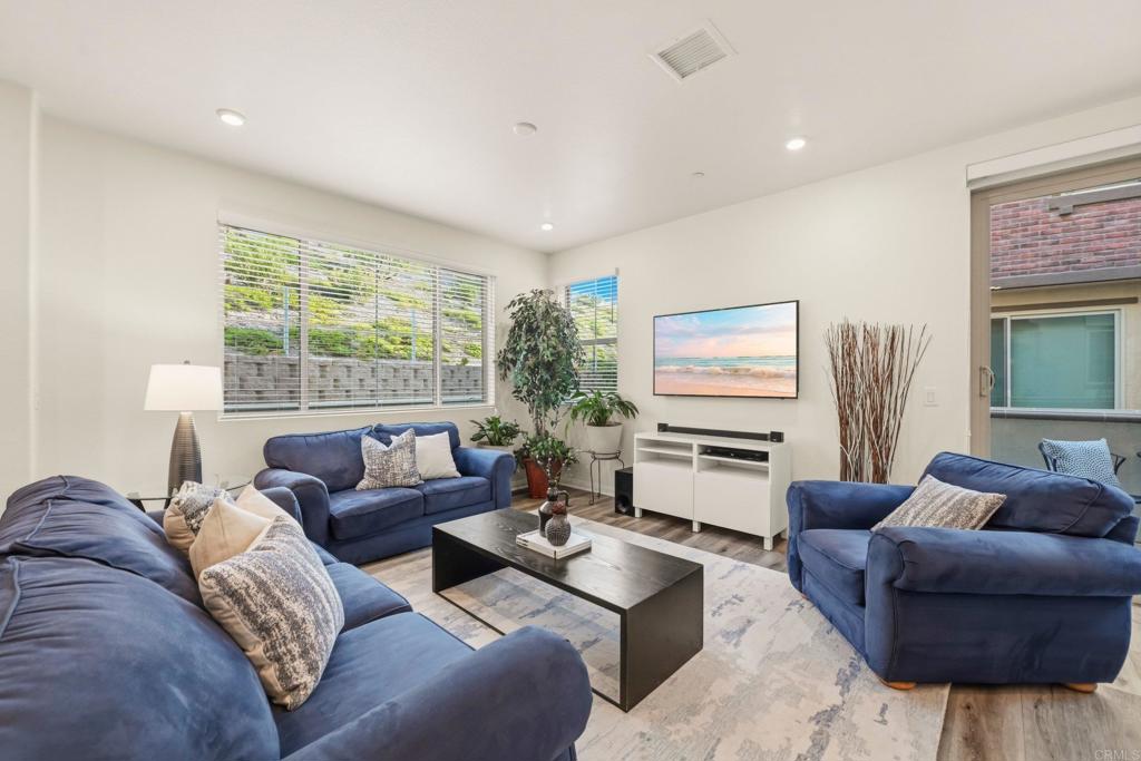 1811 Red Willow Way