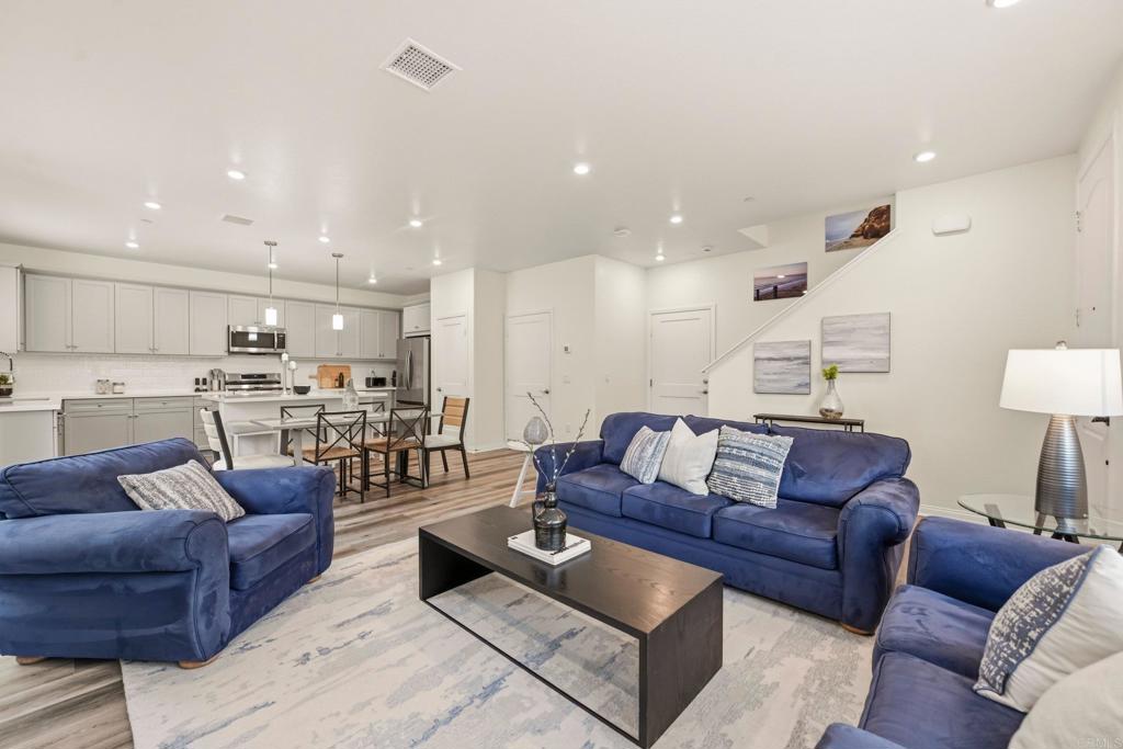 1811 Red Willow Way