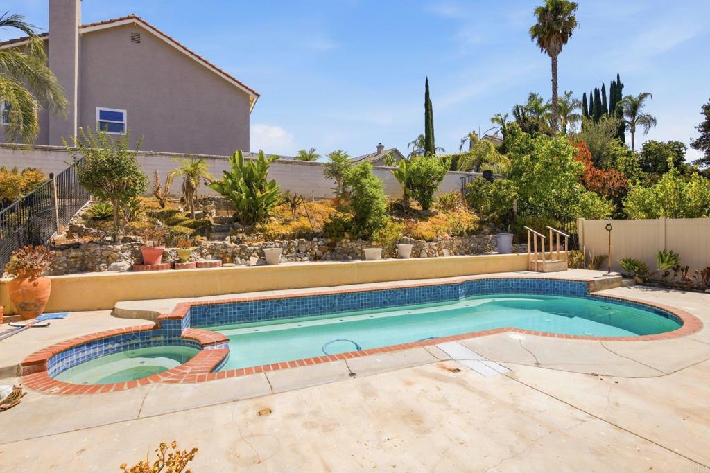 31802 Camino Rosales