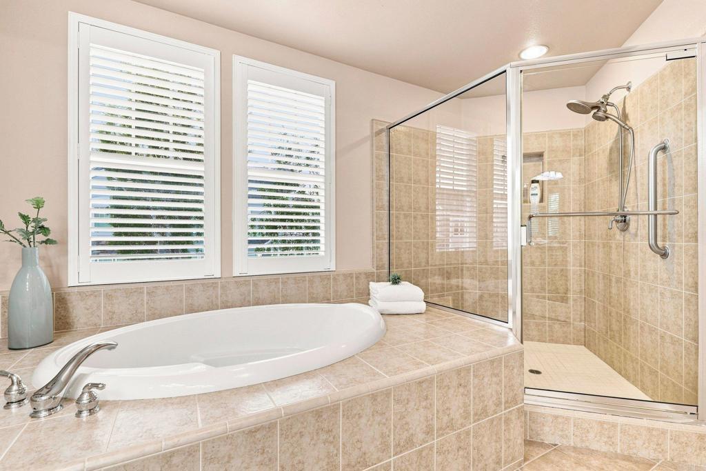 4792 Beachwood Court