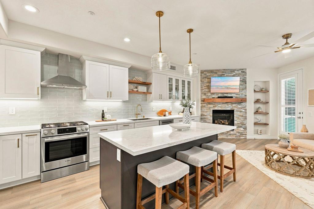 4792 Beachwood Court