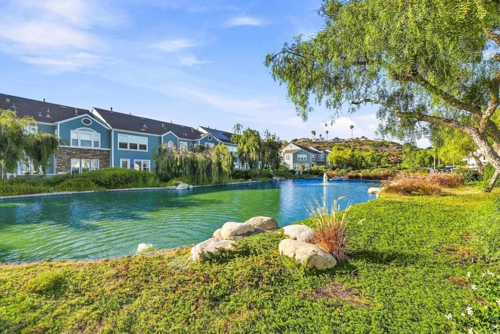 4792 Beachwood Court