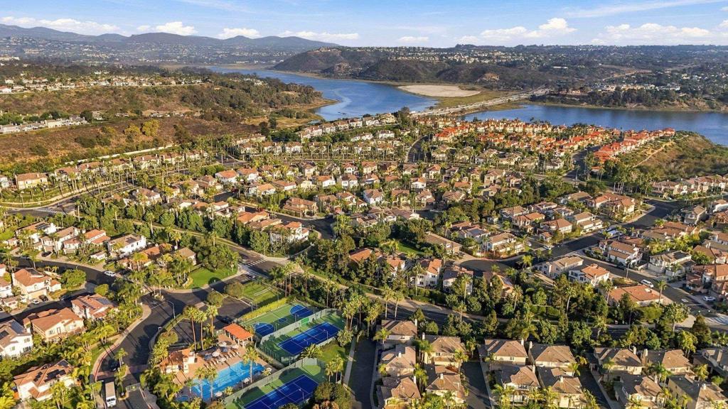 626 Compass Court